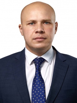 Виктор Николаевич Долгушин<br/>(тренер вратарей)